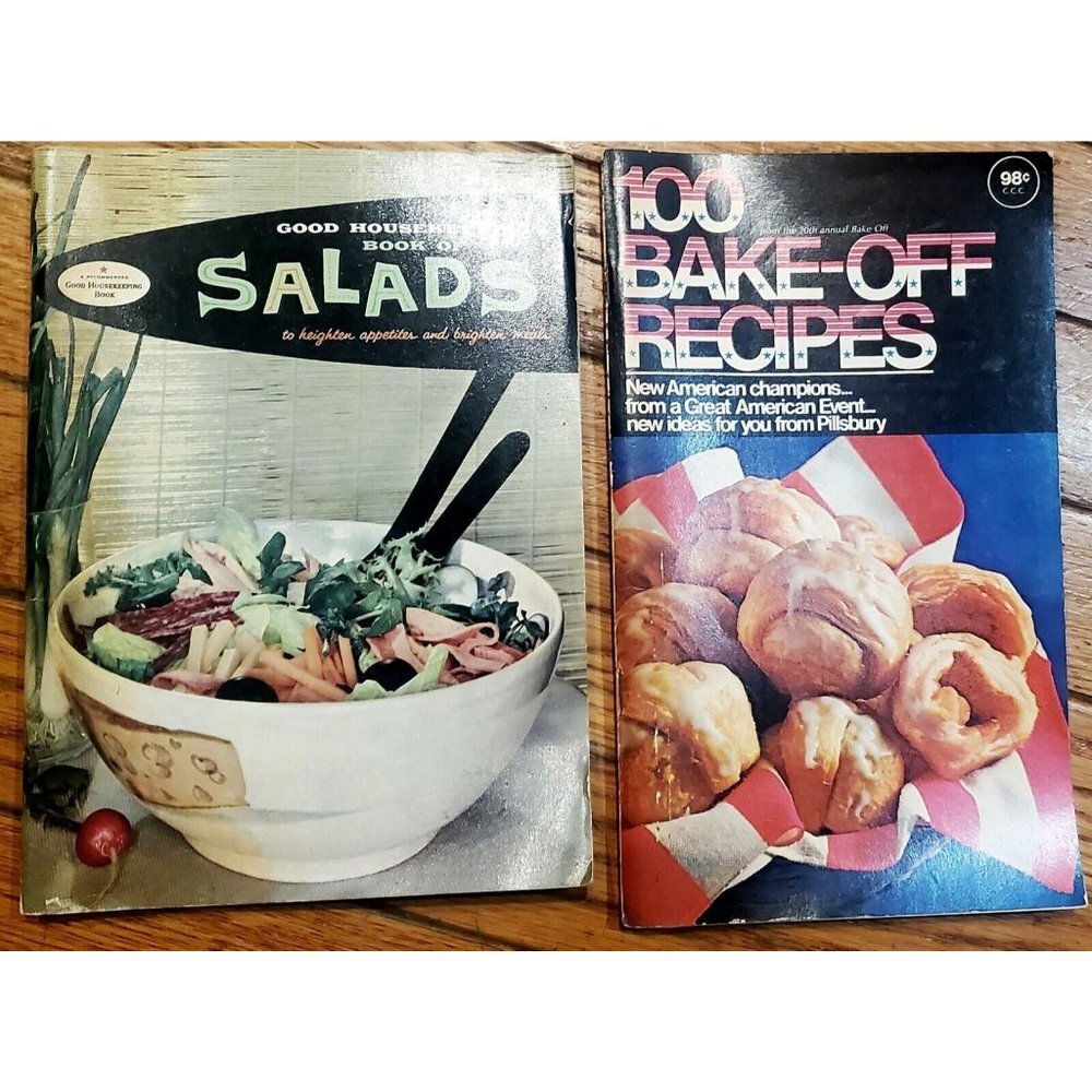 2 Vintage Cookbooks Pillsbury 100 Bake off Recipes 1969 & Good Housekeeping 1958 - Picture 1 of 16